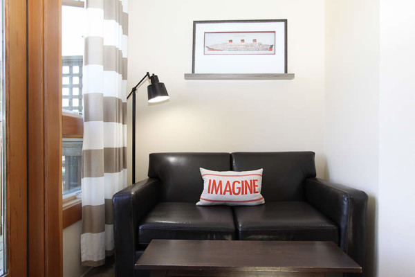inverness lodging seating area