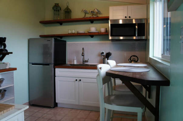 motel inverness egret room kitchen